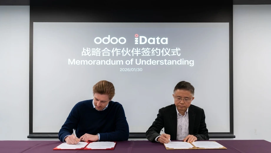 Odoo and iData officially signing the Strategic Partnership MOU 